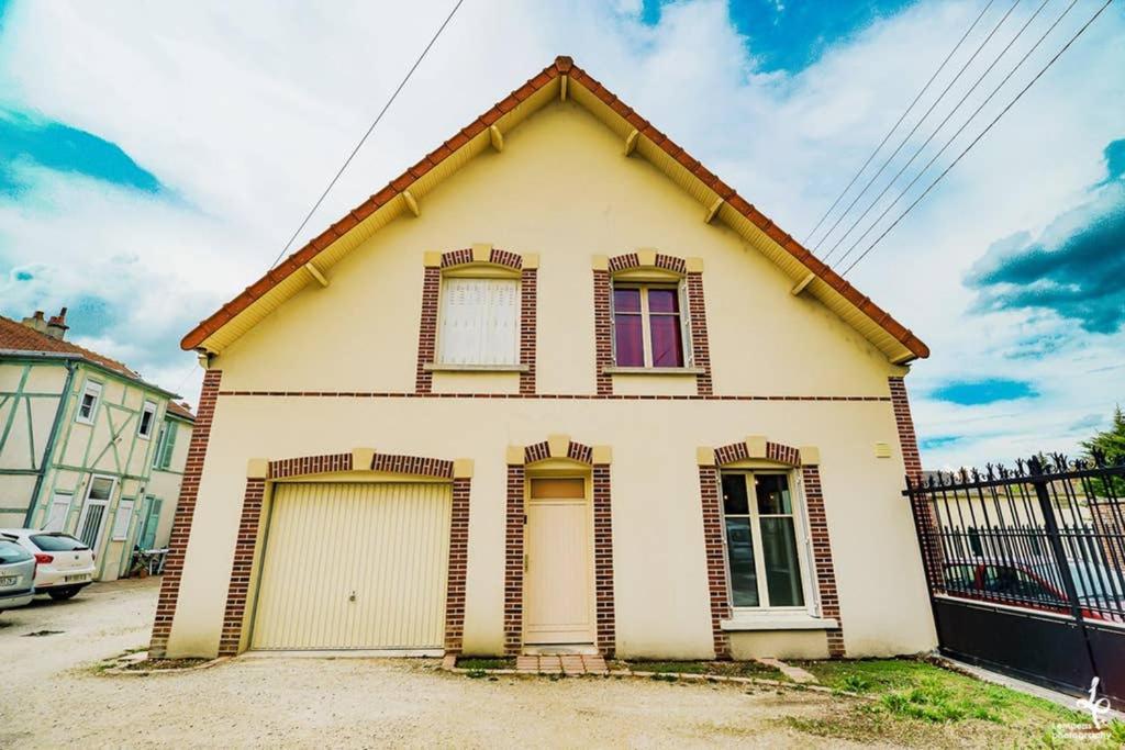 Duplex Centre Ville 6 Personnes Troyes Exterior photo